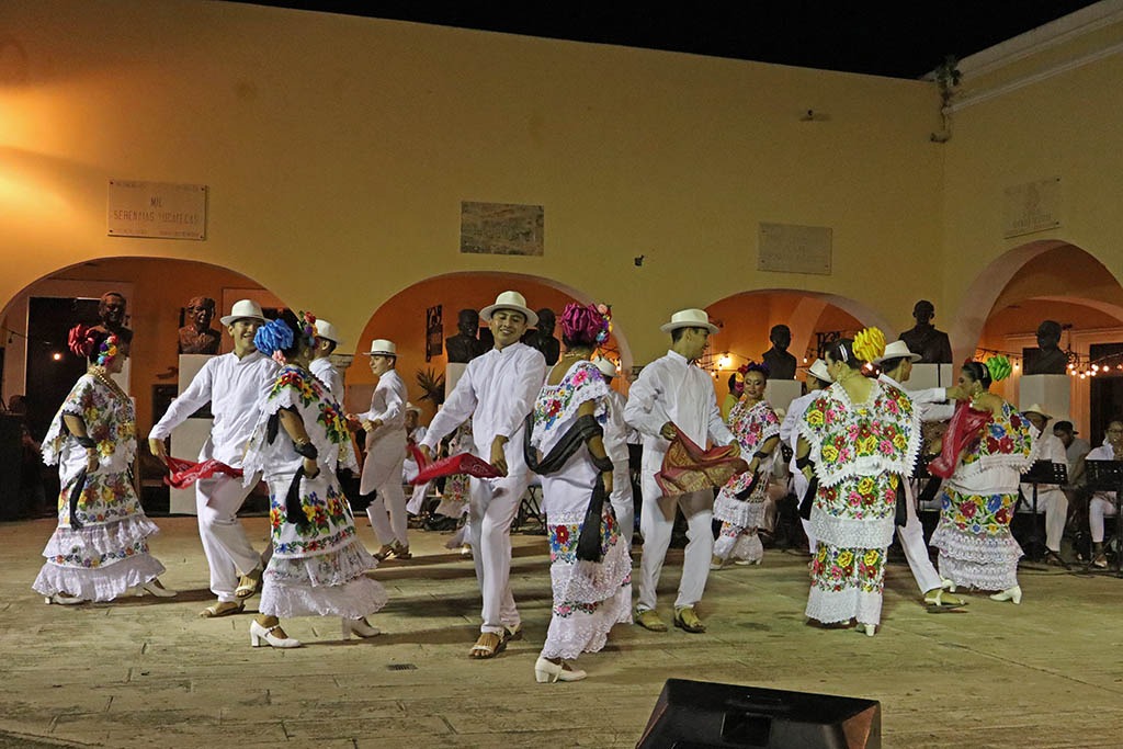 Celebran 60 años de la Serenata Yucateca y un Mérida Fest lleno de arte y tradición