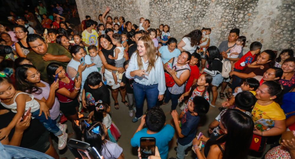 Celebra Cecilia Patrón a la niñez meridana en cada rincón de la ciudad