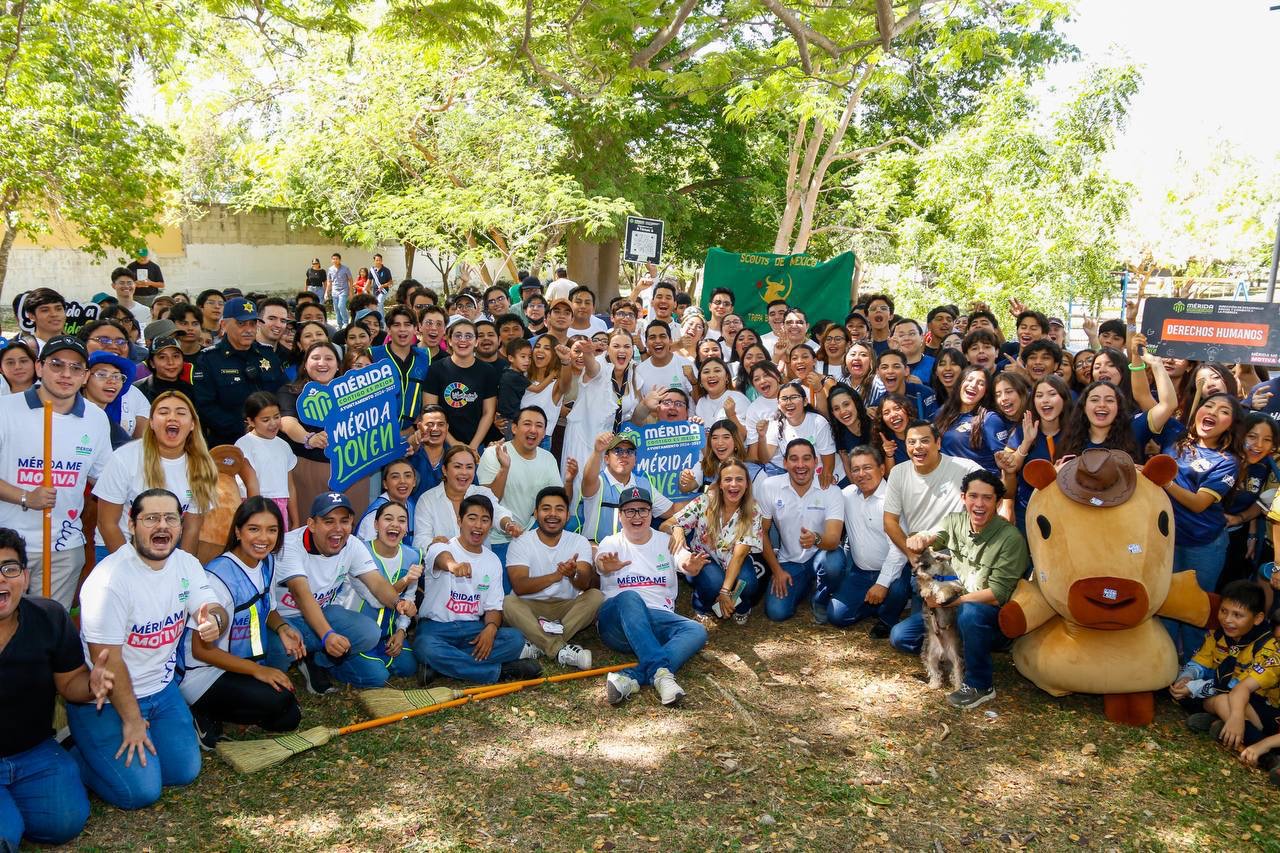 MÉRIDA ME MOTIVA, JÓVENES MERIDANOS RECUPERÁN ESPACIOS PÚBLICOS