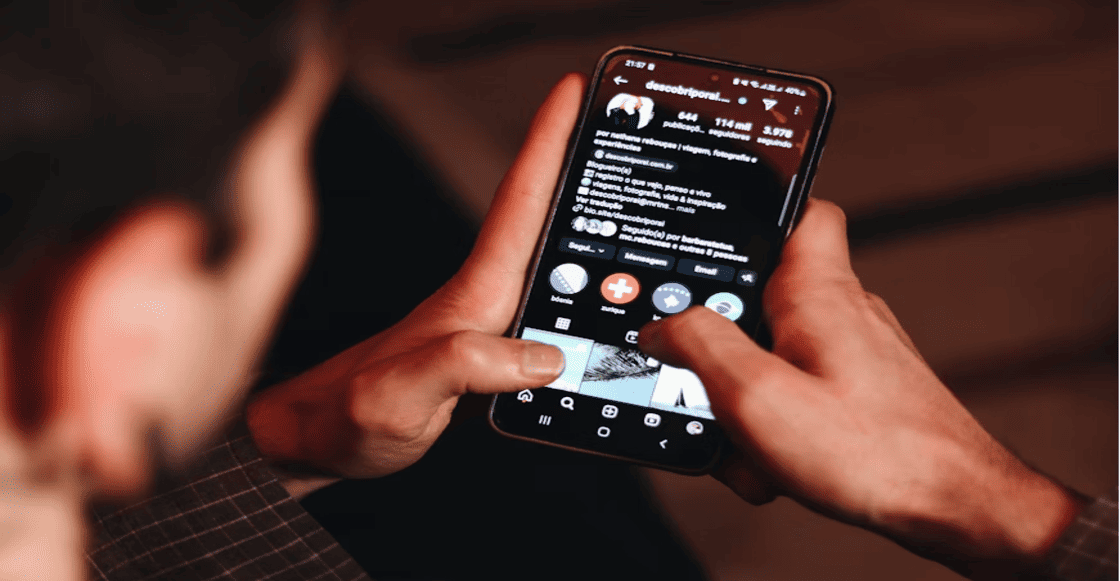 Y a todo esto: ¿Por qué cada vez publicamos menos en las redes sociales?