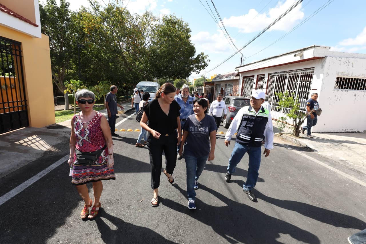 ENTREGAN REPAVIMENTACIÓN EN EL PONIENTE DE MÉRIDA