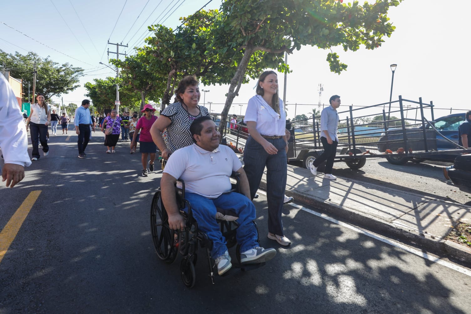 INTENSA JORNADA DE ENTREGA DE CALLES EN MÉRIDA