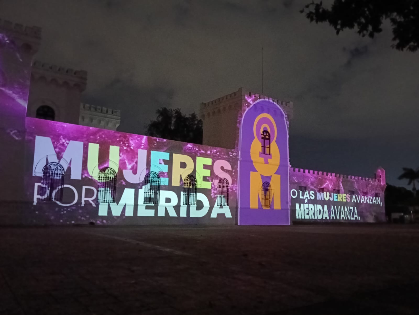 VIDEOMAPPING CONMEMORATIVO AL 8M