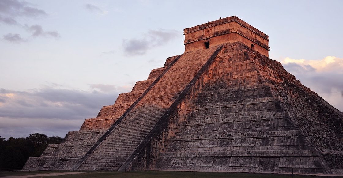 Equinoccio de primavera o la serpiente que desciende de la pirámide de Chichén Itzá