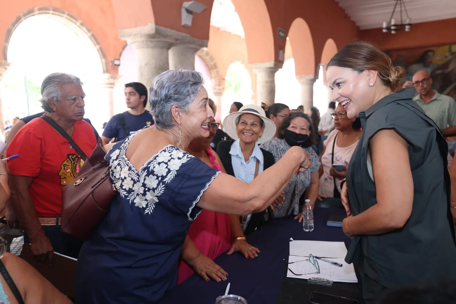 ESCUCHAR Y RESOLVER ES LA MEJOR FORMA DE GOBERNAR