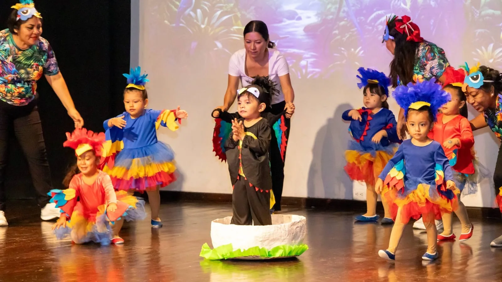 CENDIS DEL DIF MEÉRIDA DESPIDEN EL CICLO ESCOLAR